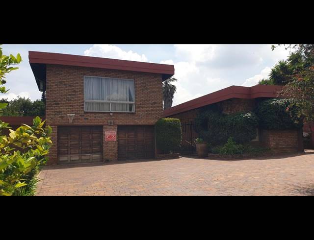 4 BEDROOM HOUSE FOR SALE IN GLENVISTA